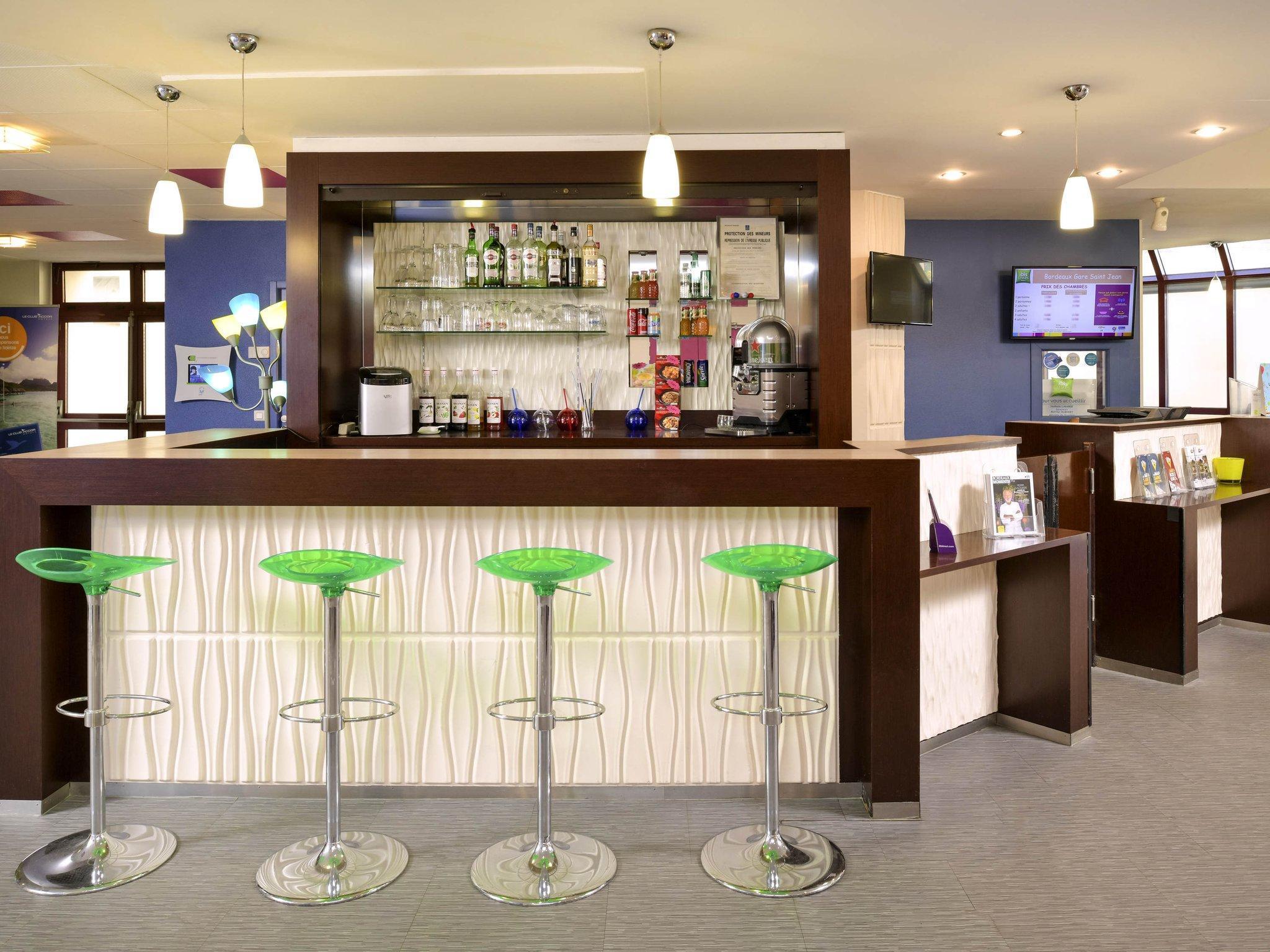 Hotel ibis Styles Bordeaux Gare Saint-Jean Extérieur photo