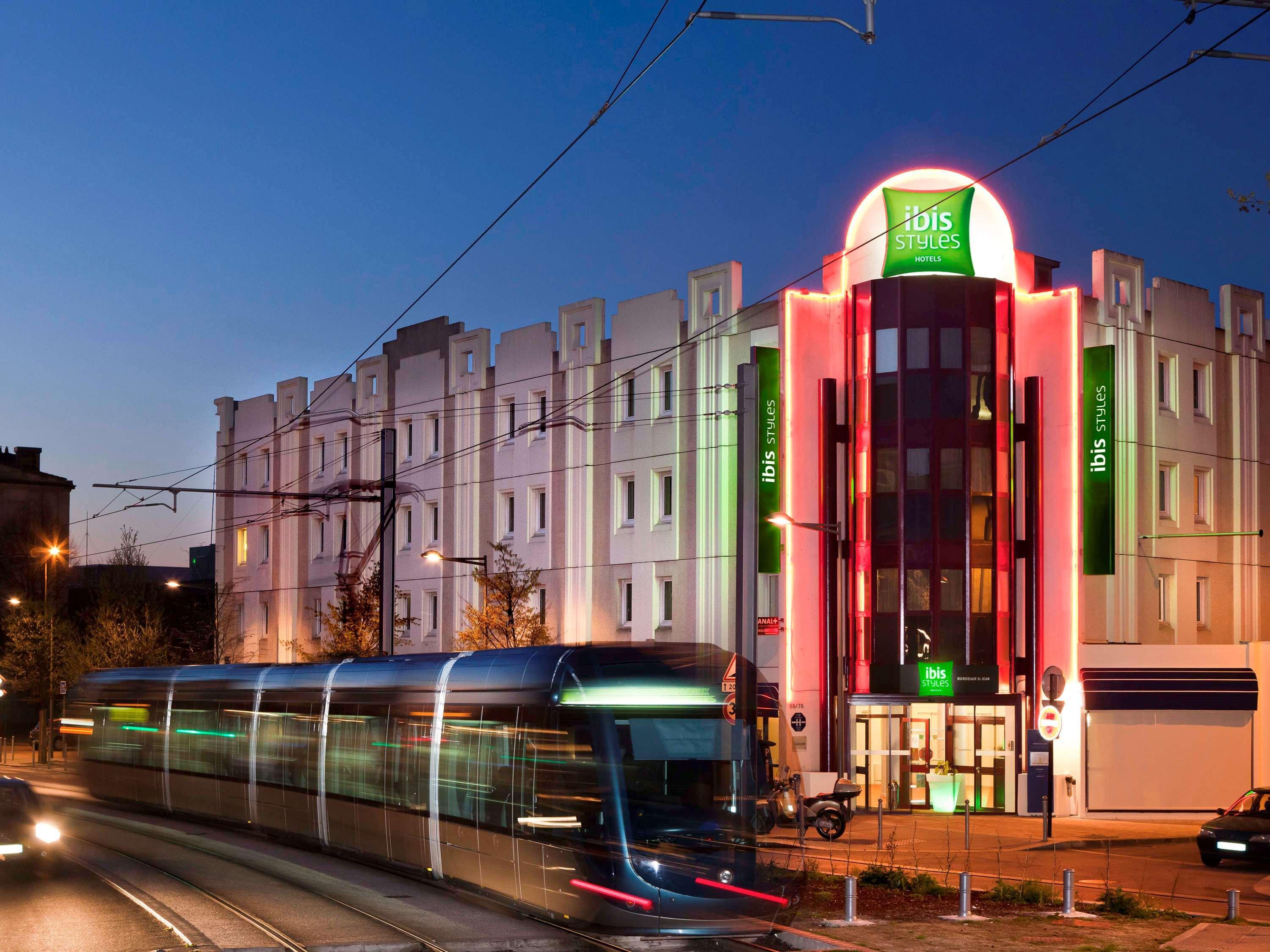 Hotel ibis Styles Bordeaux Gare Saint-Jean Extérieur photo